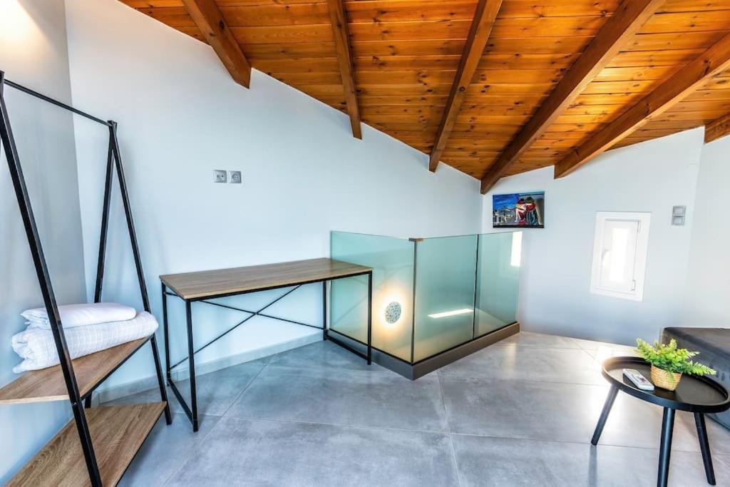 Zefyros Suite , Seafront Retreat ! Pánormos 外观 照片