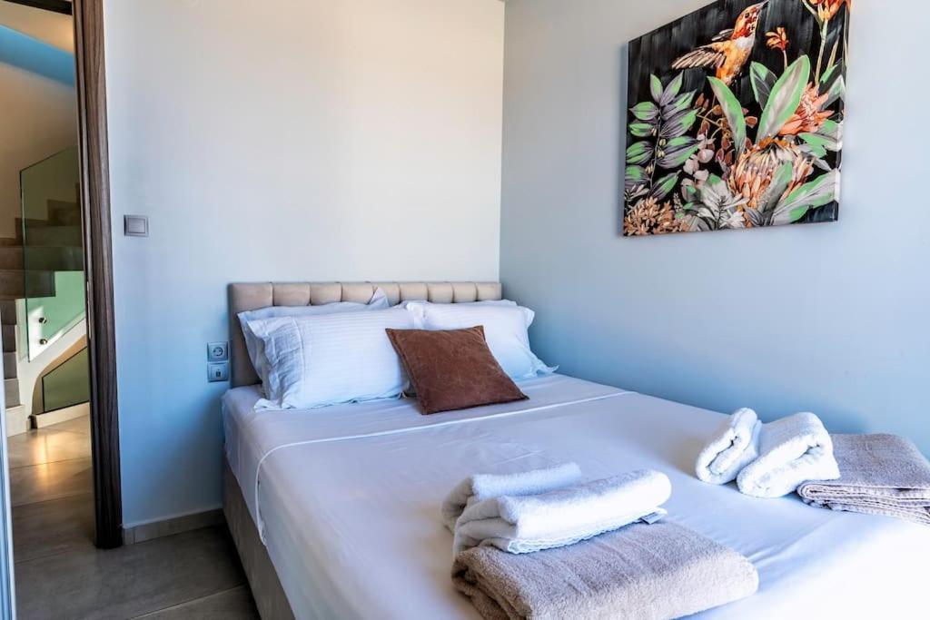 Zefyros Suite , Seafront Retreat ! Pánormos 外观 照片